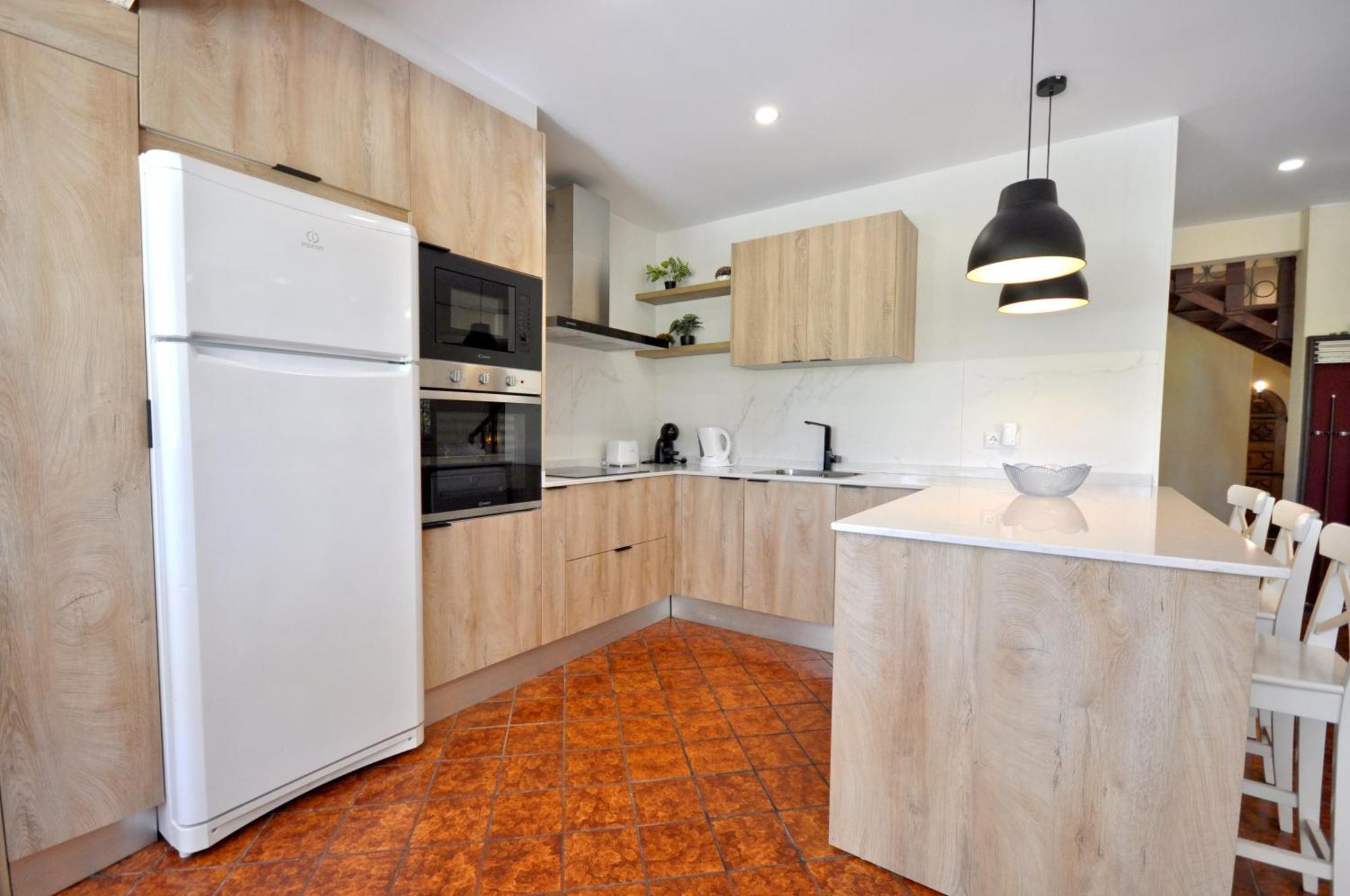 Walking Distance To The Centre - Snooker Table - Private Pool - 5 Bedrooms Quarteira Buitenkant foto